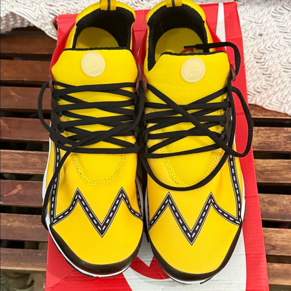 Nike Yellow and Black Sneakers